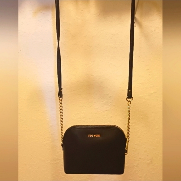 Steve Madden Handbags - Steve Madden Crossbody Bag